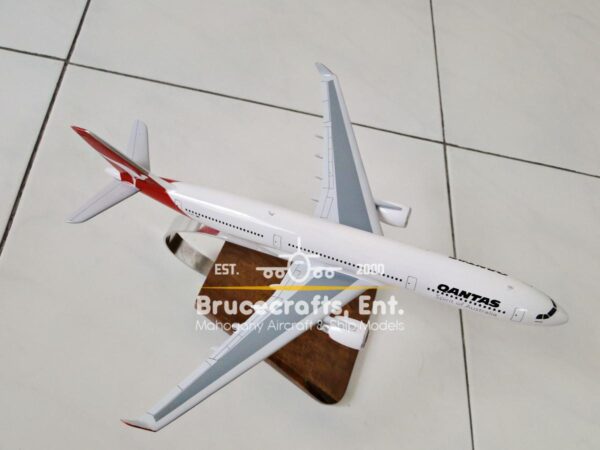 Model of A330-300 Qantas Airlines with detailed craftsmanship.